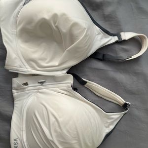 White sports bra front zip - Victoria Secret